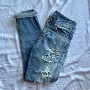 American eagle outfitters distressed tomgirl jean